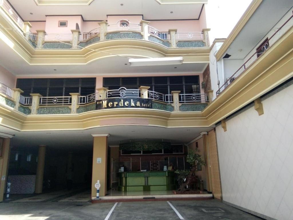 新自由酒店 Jembel 外观 照片